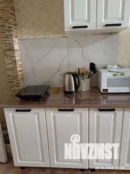 Студия квартира, посуточно, 37м2, 1/9 этаж