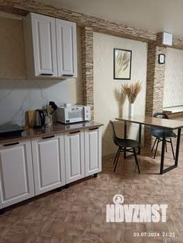 Студия квартира, посуточно, 38м2, 1/9 этаж