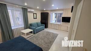 Студия квартира, посуточно, 30м2, 1/4 этаж