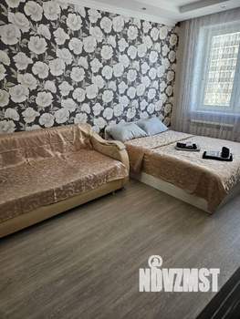 1-к квартира, посуточно, 36м2, 4/9 этаж