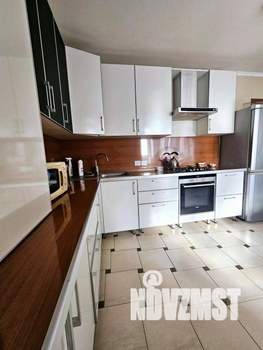 2-к квартира, посуточно, 75м2, 1/1 этаж