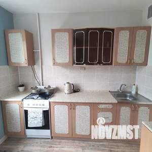 1-к квартира, посуточно, 36м2, 4/10 этаж