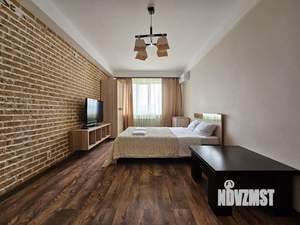 1-к квартира, посуточно, 43м2, 8/16 этаж