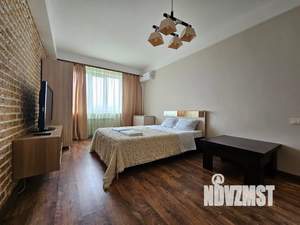 1-к квартира, посуточно, 53м2, 8/16 этаж