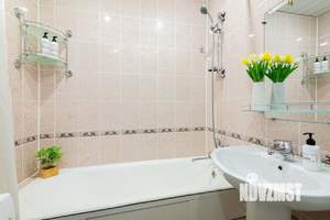 1-к квартира, посуточно, 43м2, 1/1 этаж