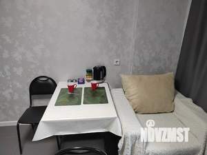 1-к квартира, посуточно, 42м2, 1/18 этаж