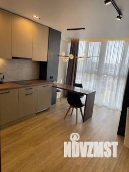 Студия квартира, посуточно, 40м2, 13/17 этаж