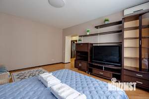 2-к квартира, посуточно, 60м2, 1/1 этаж