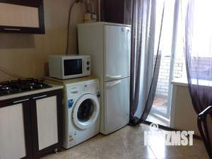 1-к квартира, посуточно, 42м2, 4/9 этаж