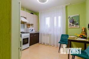 1-к квартира, посуточно, 36м2, 6/9 этаж