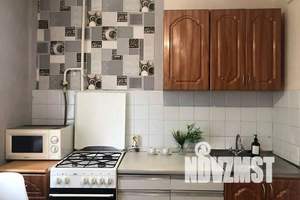 1-к квартира, посуточно, 32м2, 7/9 этаж