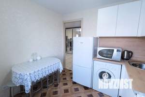 2-к квартира, посуточно, 46м2, 2/4 этаж