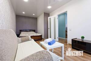 1-к квартира, посуточно, 40м2, 1/1 этаж