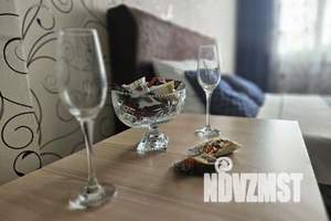 1-к квартира, посуточно, 43м2, 4/10 этаж