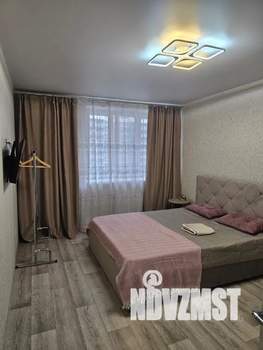 1-к квартира, посуточно, 34м2, 8/18 этаж