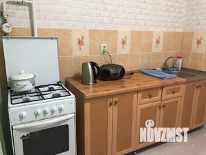 1-к квартира, посуточно, 34м2, 4/9 этаж