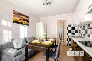 1-к квартира, посуточно, 41м2, 1/1 этаж