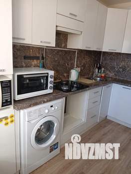 1-к квартира, посуточно, 40м2, 3/9 этаж