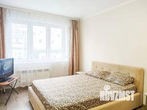 1-к квартира, посуточно, 38м2, 9/16 этаж