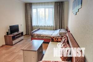 1-к квартира, посуточно, 45м2, 4/10 этаж