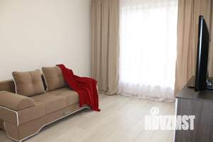 1-к квартира, посуточно, 40м2, 15/16 этаж
