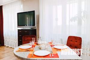 2-к квартира, посуточно, 65м2, 1/1 этаж