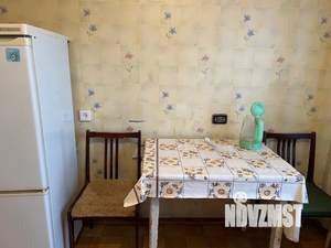 1-к квартира, посуточно, 35м2, 4/10 этаж