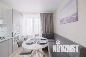 1-к квартира, посуточно, 37м2, 4/6 этаж