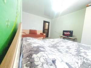 1-к квартира, посуточно, 43м2, 4/9 этаж