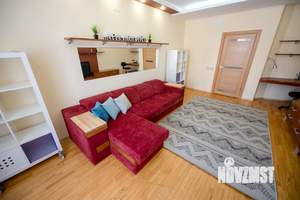 2-к квартира, посуточно, 90м2, 1/1 этаж