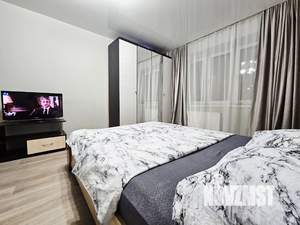 1-к квартира, посуточно, 43м2, 4/9 этаж