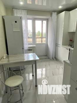 1-к квартира, посуточно, 37м2, 5/7 этаж