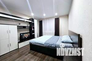 1-к квартира, посуточно, 40м2, 11/16 этаж