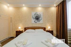 2-к квартира, посуточно, 65м2, 1/1 этаж