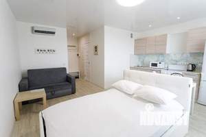 Студия квартира, посуточно, 36м2, 13/19 этаж