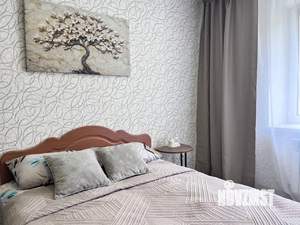 1-к квартира, посуточно, 44м2, 1/1 этаж