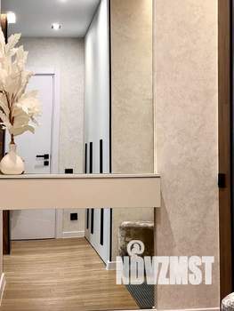 Студия квартира, посуточно, 40м2, 13/17 этаж