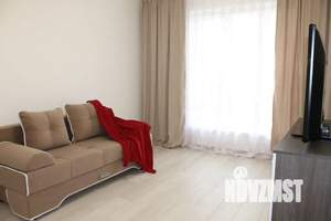 1-к квартира, посуточно, 40м2, 15/16 этаж