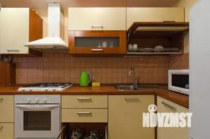 1-к квартира, посуточно, 50м2, 1/8 этаж