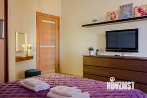 2-к квартира, посуточно, 90м2, 1/1 этаж