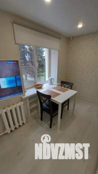 Студия квартира, посуточно, 30м2, 1/4 этаж