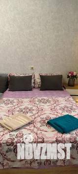 1-к квартира, посуточно, 48м2, 3/6 этаж