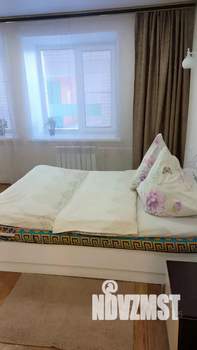 Студия квартира, посуточно, 30м2, 1/9 этаж