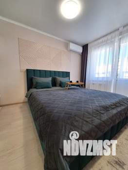 Студия квартира, посуточно, 30м2, 10/12 этаж