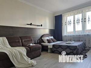 1-к квартира, посуточно, 42м2, 1/1 этаж