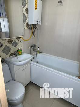 Студия квартира, посуточно, 37м2, 2/5 этаж