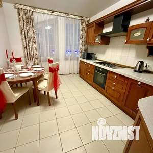 2-к квартира, посуточно, 80м2, 4/4 этаж