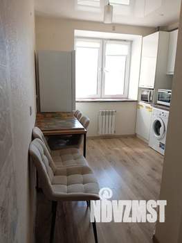 1-к квартира, посуточно, 40м2, 3/9 этаж