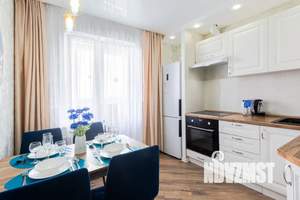 1-к квартира, посуточно, 38м2, 11/16 этаж