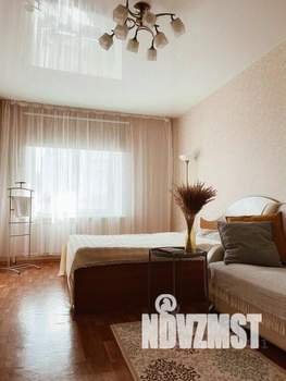 1-к квартира, посуточно, 36м2, 1/1 этаж